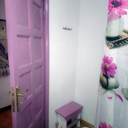 The Violet House Muy Cerca Del Aeropuerto Tenerife Norte Homestay